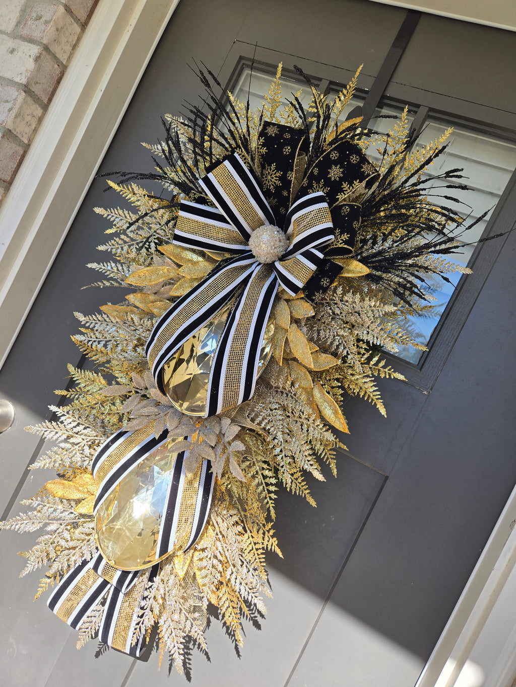 Black & Gold Jewel Swag